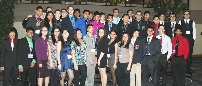 DECA  cashes in at State meet