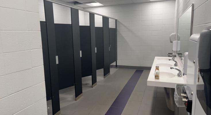 A problem in plain sight: How Niles North bathrooms make students uncomfortable