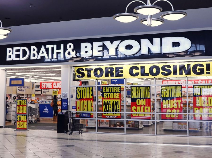 Bed Bath & Beyond files for bankruptcy, closing all of its stores. 