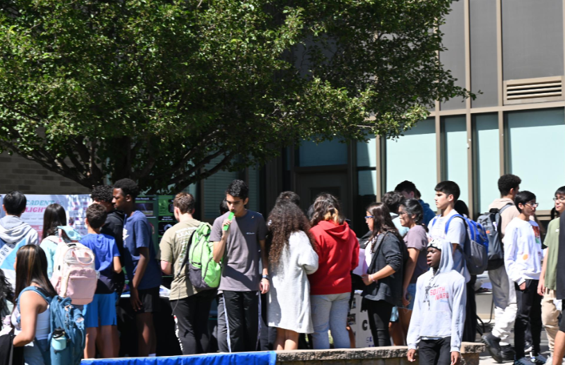 Activities Fair invites students to explore clubs, extracurriculars